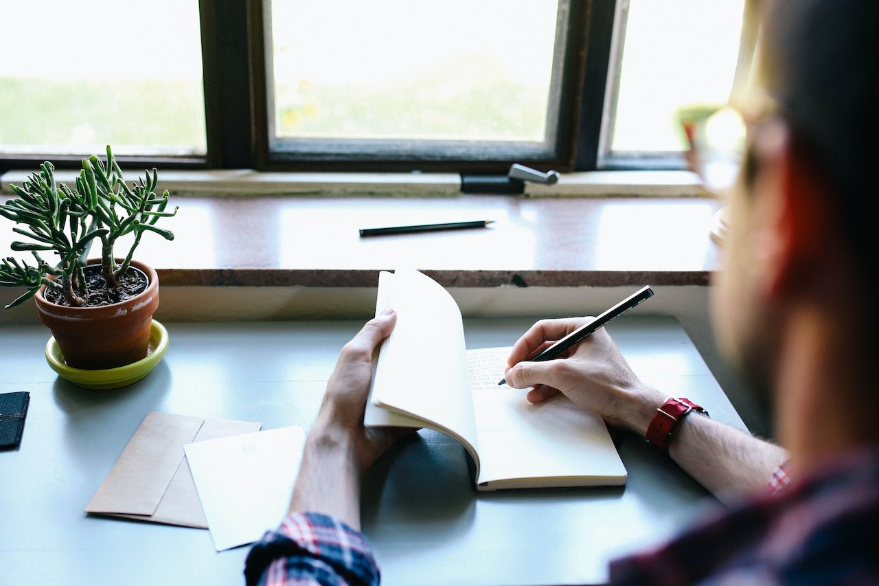Beyond Distractions: The Ultimate Guide to Focus and Concentration with Top Nutritional Tips - Nuzest UK